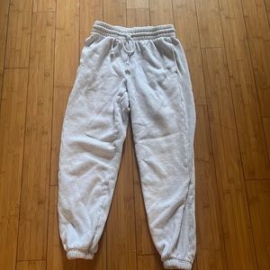 TNA Aritzia cozy boyfriend sweatpants Small